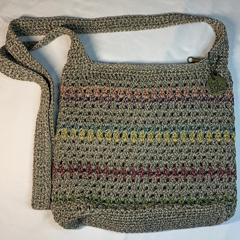 THE Sak Crocheted Crossbody Grey Tan Handbag Purse EUC Boho